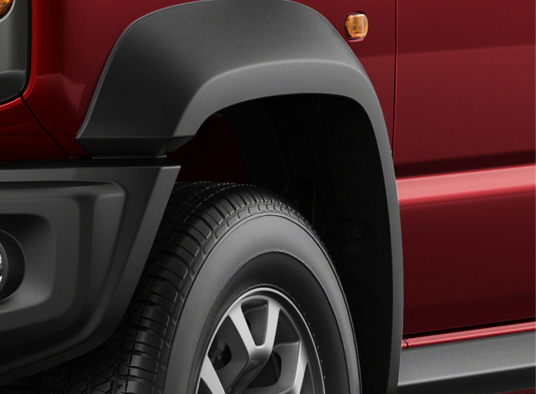 Scratch-Resistant Bumper with Wheel Arch Extension